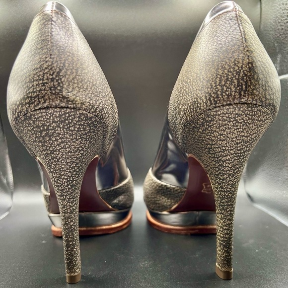 BCBGMaxAzria Metallic Silver Stiletto Platform Heels Size 7.5 - Picture 9 of 13